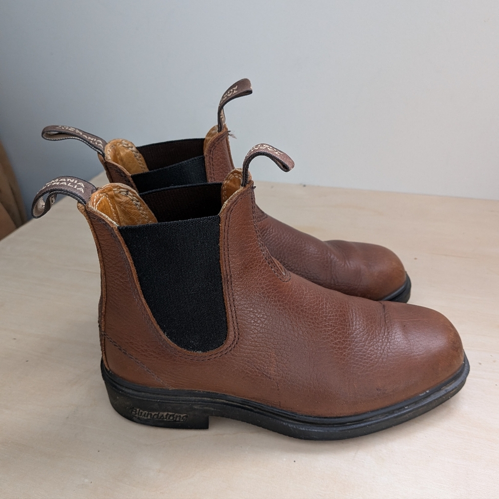 Blundstone Boots - Discontinued Brown Color 🤎